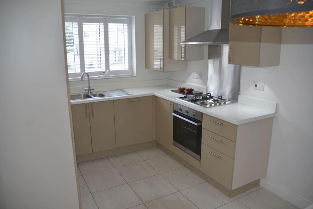 Modern Town House In Cotswolds - 3 Double Bedrooms Вітні Екстер'єр фото