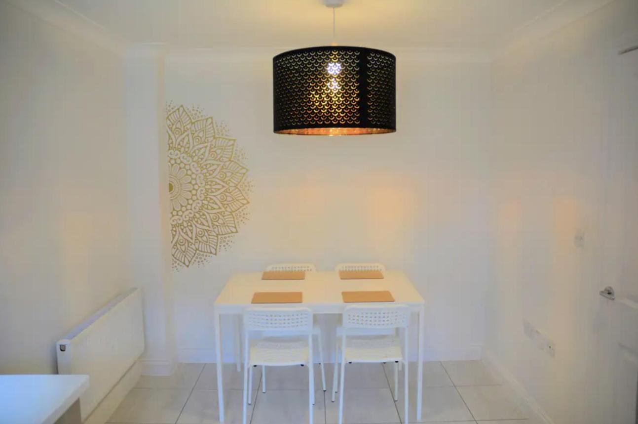 Modern Town House In Cotswolds - 3 Double Bedrooms Вітні Екстер'єр фото